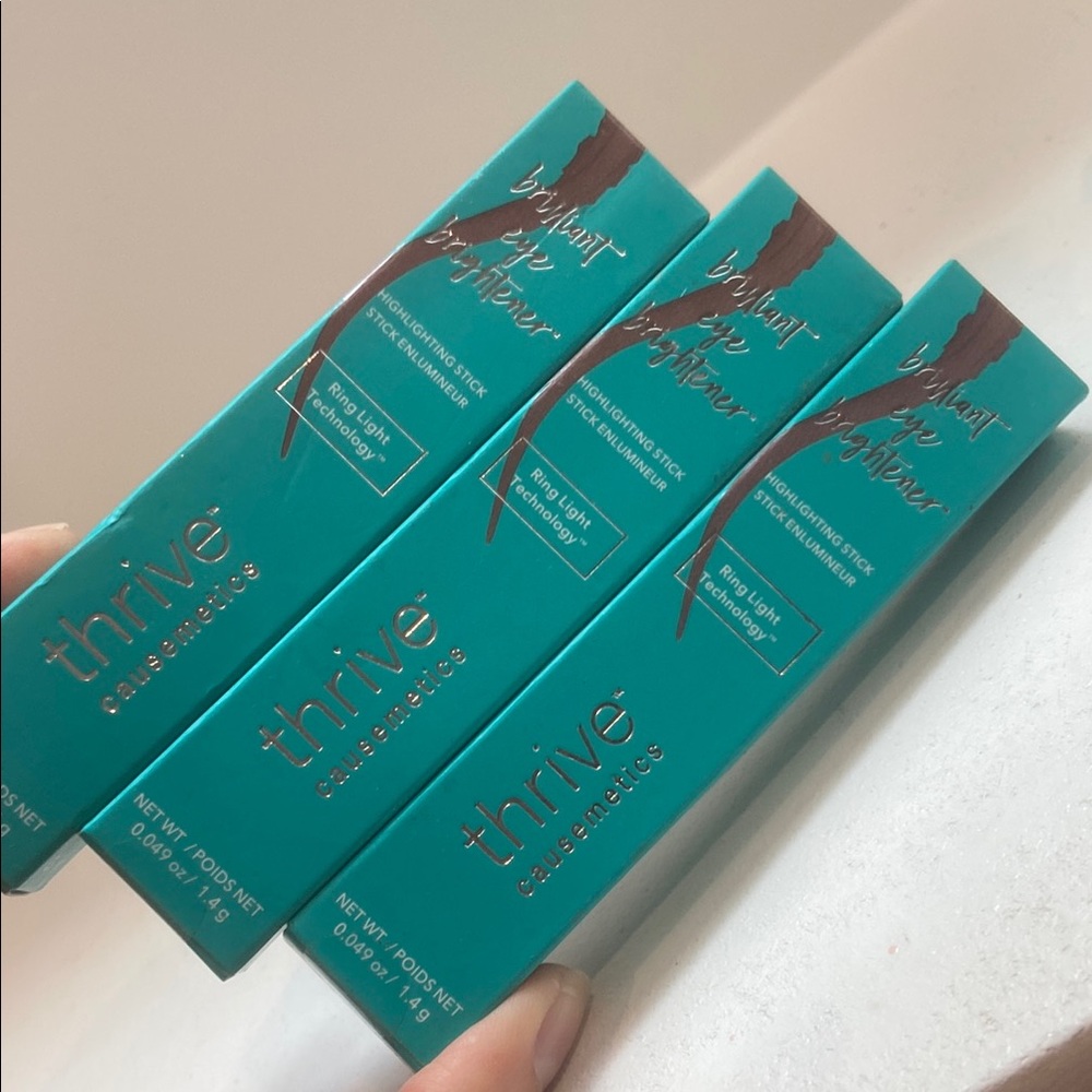 Thrive Causemetics Eye Brightener MUNA